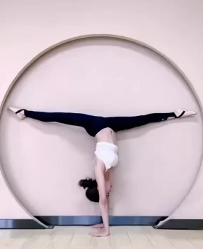 长沙瑜伽小姐姐，身材极品，皮肤白，水特多