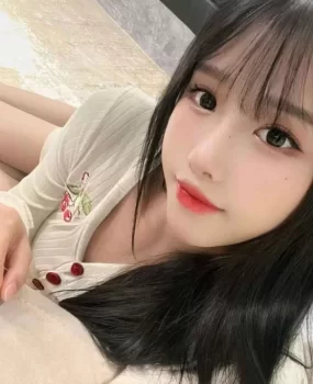 清纯大学生女短裙丝袜