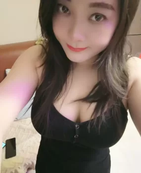 昆明骚货车震艳舞御姐