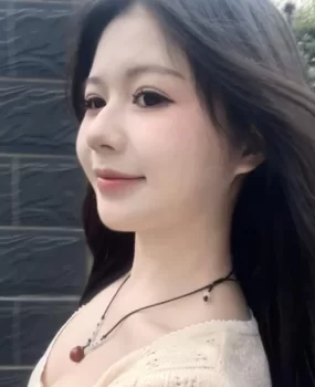 清纯少女身材好