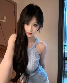 风骚大奶子吞精小少妇