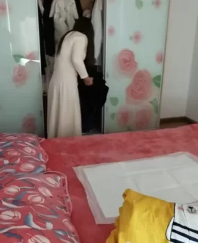 春节爆操大屁股会喷水的小少妇（喷水照）