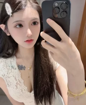 宝山芝芝美女刚开课