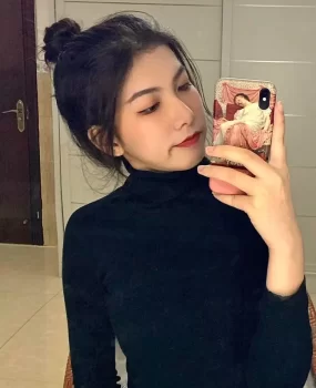 叫声很大，屁股又大又圆的妹子